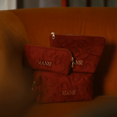 Looped in Love Travel Set