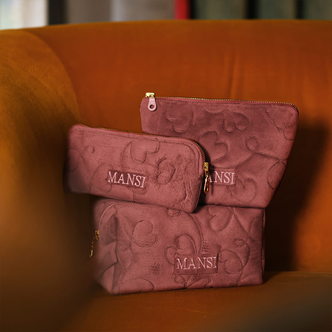 Looped in Love Travel Set